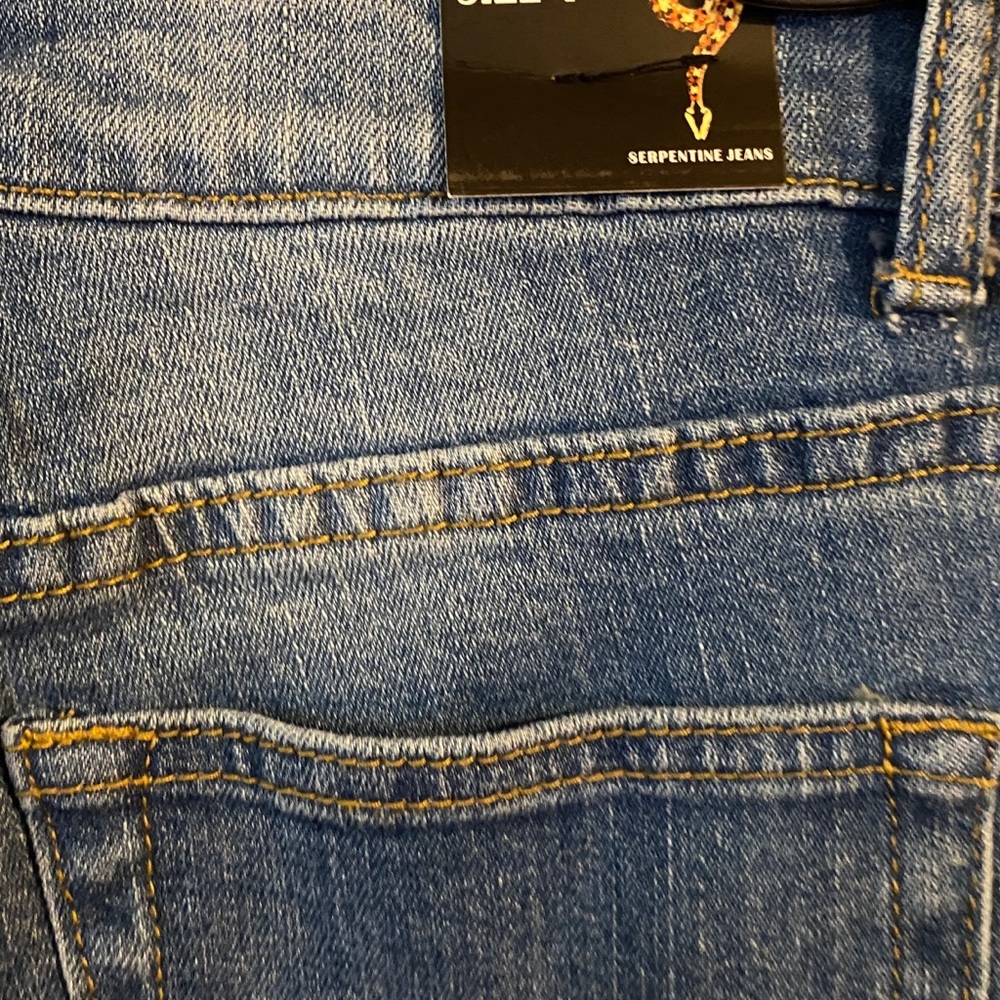 Jeans - Picture 2 of 6